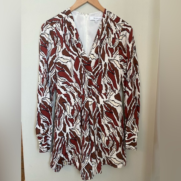 REISS Tara Wrap Front Printed Playsuit Romper Size 4 - Picture 2 of 16
